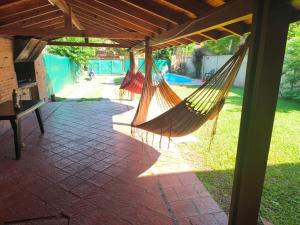 pileta,quincho,parque hasta 8 personas cerca panamericana, mascotas no fiestas, con seña únicamente, confirmar x mensaje de whatsap