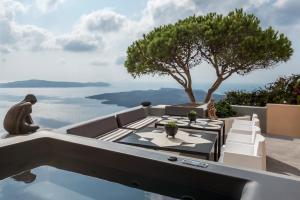 Coat of Arms Mansion