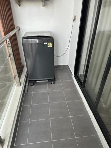 Western standards spacious affordable 1 bedrm apt