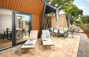 Lovely Home In Njivice With Outdoor Swimming Pool