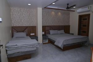 Hotel Satyabhama Lodge