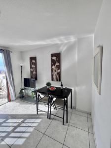 Cindy Golden Bay SeaView Terrace