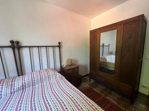 Casa con giardino e vista sulle montagne