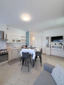 Nievo-Ceccarini Pedonale Flexrent - Immobiliare Abissinia