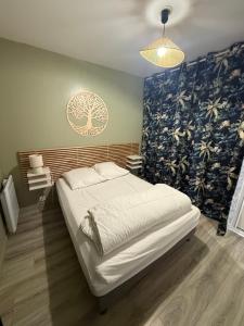 2 PIECES CENTRE ET MER