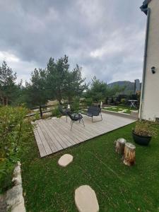 Cozy studio with mountain views and garden