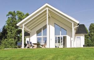 Nice Home In Bolmsö With Sauna
