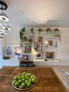 Elegant Flat Near Hospitals & Museums