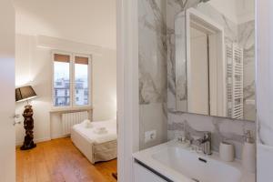 GuestHost - Santa Maria Novella Charming Apartment