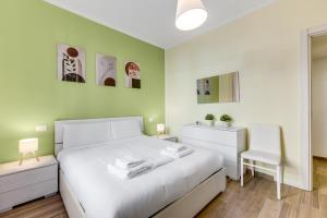 Modern apartment 10 min to Duomo, M3 Rogoredo