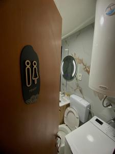 Apartment Lake story