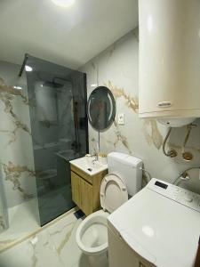 Apartment Lake story