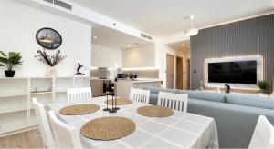 Burj Khalifa and Canal view 2 BDR Apartment