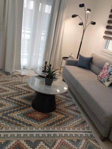 OMEGA - Deluxe Central Apartment by Optimum Link