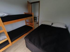 Sobrado 3 Condomínio Sobre as Ondas, 4min a pe da Praia