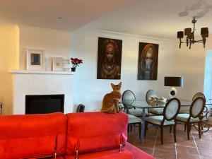 VILLA AMIRA ,sea and mountains panoramic views ,pistas de golf MARBELLA club golf resort