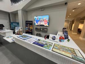 3 beds DisneyFree Shuttle