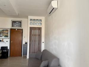 HOST4U - Vista Valle a pochi passi dalla Stazione e Centro di Imperia