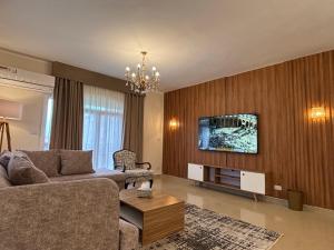 Luxury Inn 3BR Amazing view in Madinaty B2