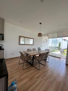 Beach House in Asia, Santorini Condominio