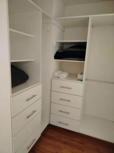 Departamento Executive 2BR Balcón Frente al Mall Santa Catalina