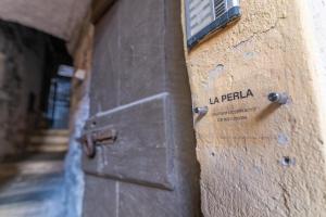 LA PERLA piccolo appartamento in piazza
