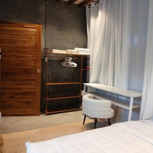 Tim T Studio Art of living