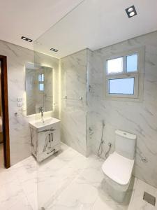 3BRs Magnificant City Center Tranquil Apartment