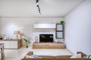 NEW - Stylish 1-Bedroom Maisonette near Ta Xbiex Marina by SF HOMES