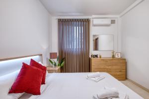 NEW - Stylish 1-Bedroom Maisonette near Ta Xbiex Marina by SF HOMES