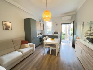 Corte di MI - Central Station & Loreto, Milan