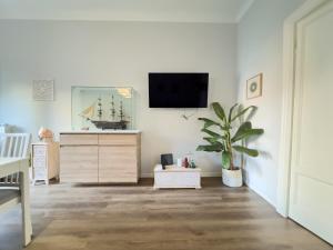 Corte di MI - Central Station & Loreto, Milan