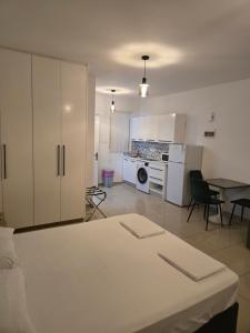 Margarita gardens block 6 studio apartment 623