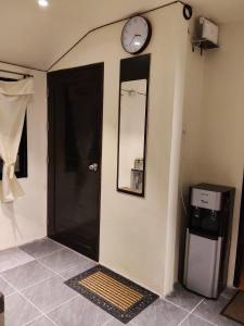 JAMs HOSTEL