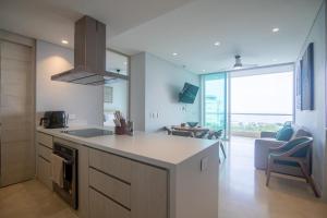 2BR for 8 guests with views in Baru