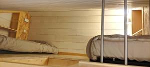 Chaleureux studio 4 personnes avec 2 coins couchages dont 1 mezzanine-proche des pistes- au fagot