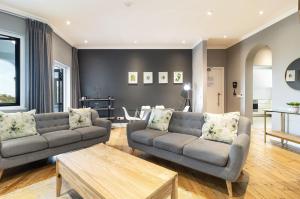 Central Green Point Apartment