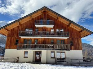 Bel appart au centre des Orres 1800 - Grand balcon Belle vue - A côté pistes