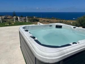 APT NINO in Villa Rosaria Vista Mare Zingaro