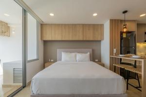 Suite 15th floor con vista mar y piscina CB1511