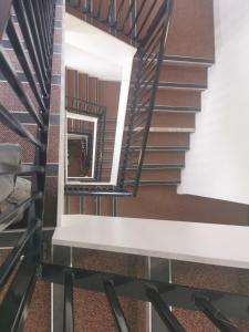 Hospital, train station 2 Bed Sleeps 4 Free Parking