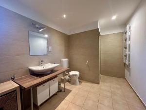 Gödöllő GREEN Forest - 3 Bedrooms & Free Parking