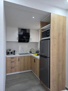 SeaAmore - Modern & Luxury Apartment - 7mins walk to Flic en Flac Beach - Covered Parking - WiFi - Easy Living & Self Catering with Premium Amenities