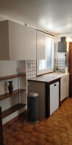 Chambre chez lhabitant en plein centre de Bures