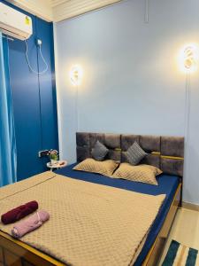 Jr Homestay 2BHK Room