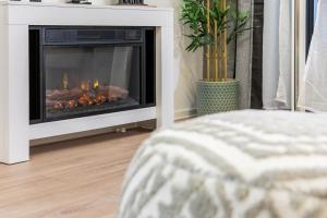 Family Apartment with elevated King-Size Loft Bed l Walk to City Centre