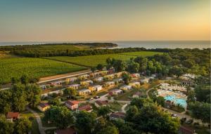 Amazing Home In Novigrad With Wifi