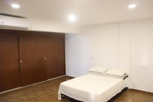 Habitacion con baño privado La Perla