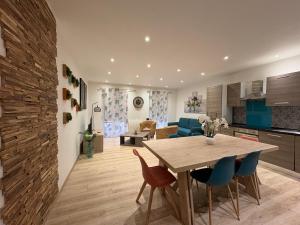 SUPERBE T3 AVEC PARKING ET TERRASSE en PLEIN CENTRE-VILLE