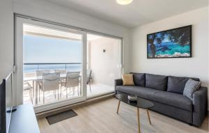 Cozy Apartment In Dingac With House Sea View